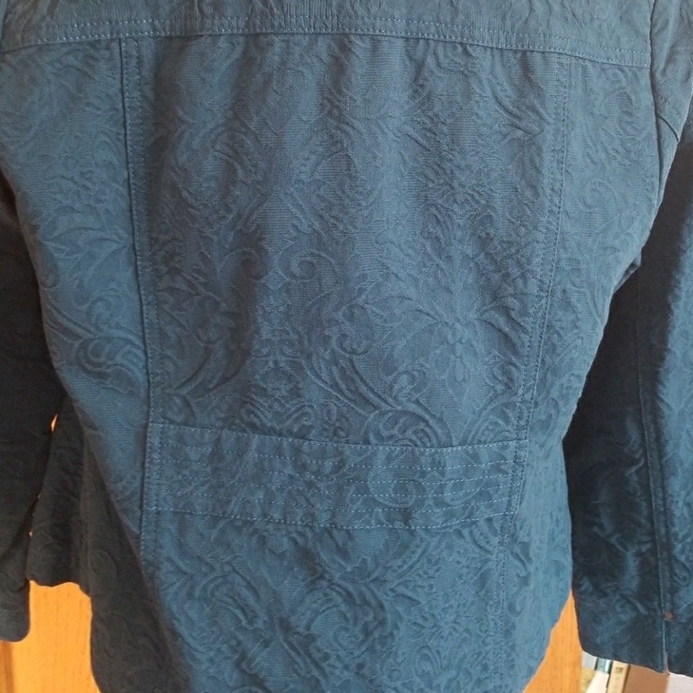 Jacket - Picture 4 of 5